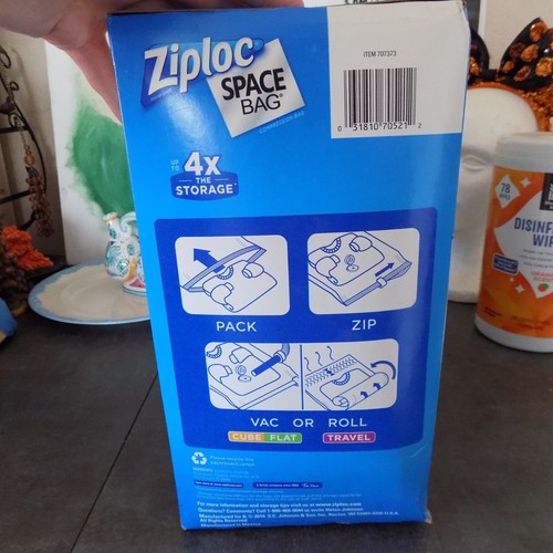 NEW Ziploc Vacuum Seal Space Bag Variety Pack of 14 (Sizes: M, L, XL, Suitcase) - Picture 10 of 12