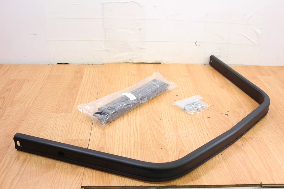 1998 POLARIS INDY 440 SP1 Front Bumper Black - Image 4 of 4