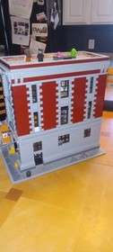 LEGO Ghostbusters Firehouse Headquarters 75837 and Ecto 1 21108