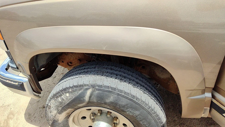 1995-00 Silverado 2500 левое переднее колесо расширитель молдинг крыло золото 55u - Изображение 4 из 4