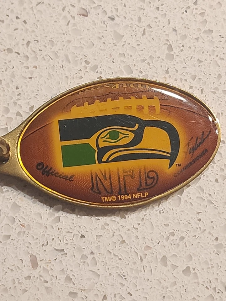 Vintage 90's Y2K NFL 1994 WinCraft Seattle Seahawks Keychain Football - Image 3 of 4