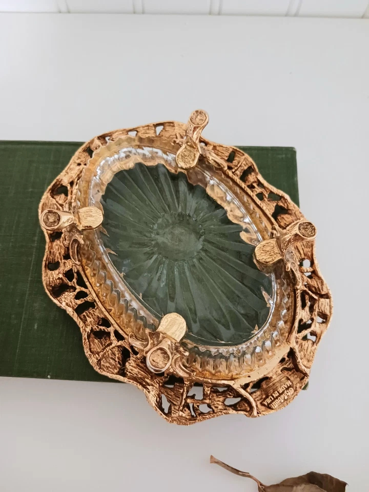 Jabonera con patas Ormolu dorada con estilo vintage ornamentada patrón floral rosa Foto 4 de 4