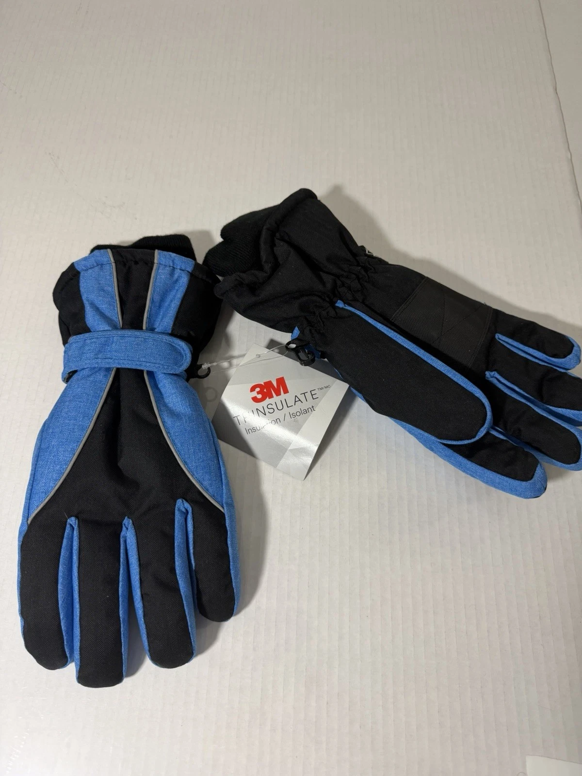 Thinsulate 3m gloves size medium Great For All Outdoor Weather Activities NWT
Opens in a new window