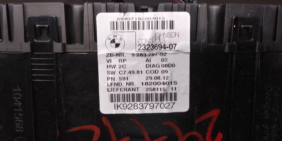 08 09 10 11 12 13 BMW 128I VELOCÍMETRO CUADRO DE INSTRUMENTOS 69K OEM 62109283797 Foto 4 de 4