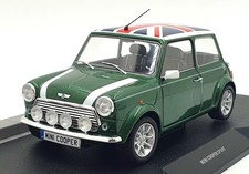 Solido 1/18 Scale S1800612 - 1997 Mini Cooper Sport - Racing Green