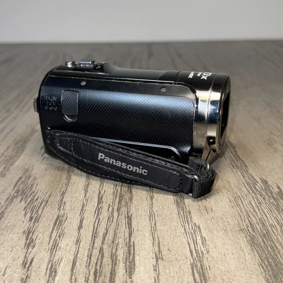 Panasonic HC-V500M Full HD Camcorder Only 1920x1080 16GB 50X i.Zoom - Image 3 of 4