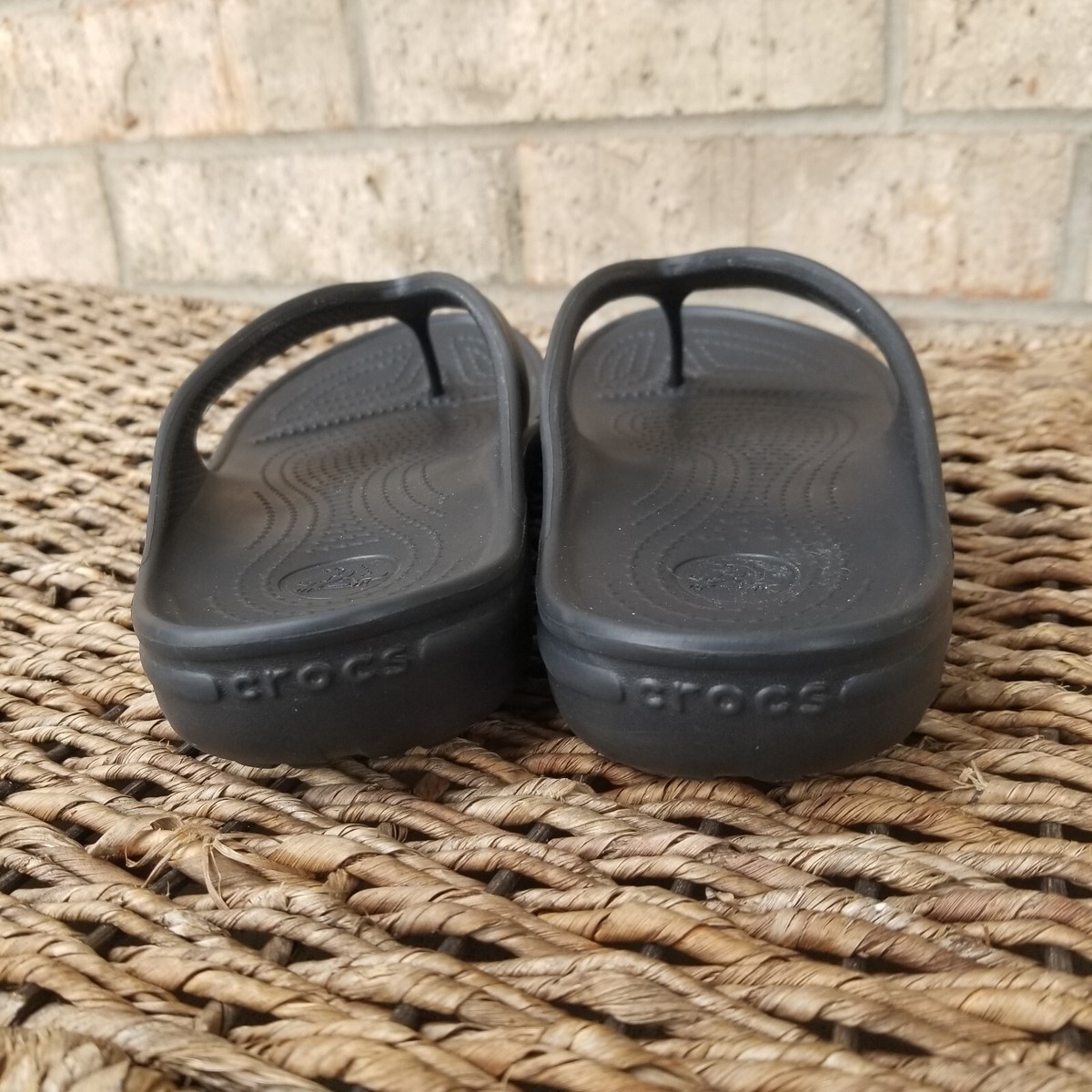Crocs Black Iconic Comfort Flip Flops (Size M8 W10)Unisex Thong