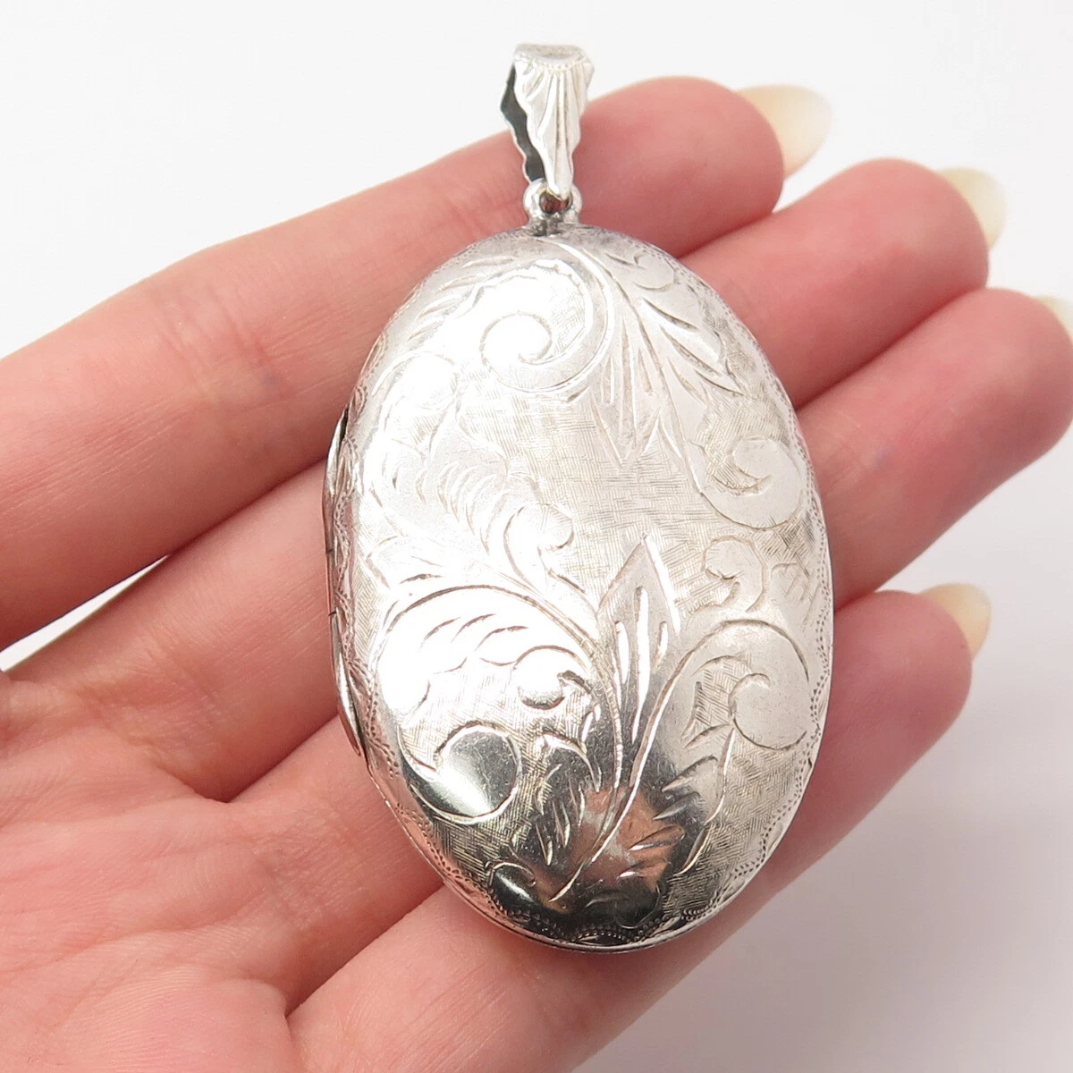 Vintage Etched Oval Picture Locket Necklace Sterling Silver