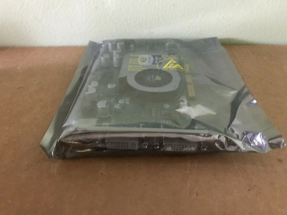 NVIDIA QUADRO FX 1100 128MB AGP - Image 4 of 4