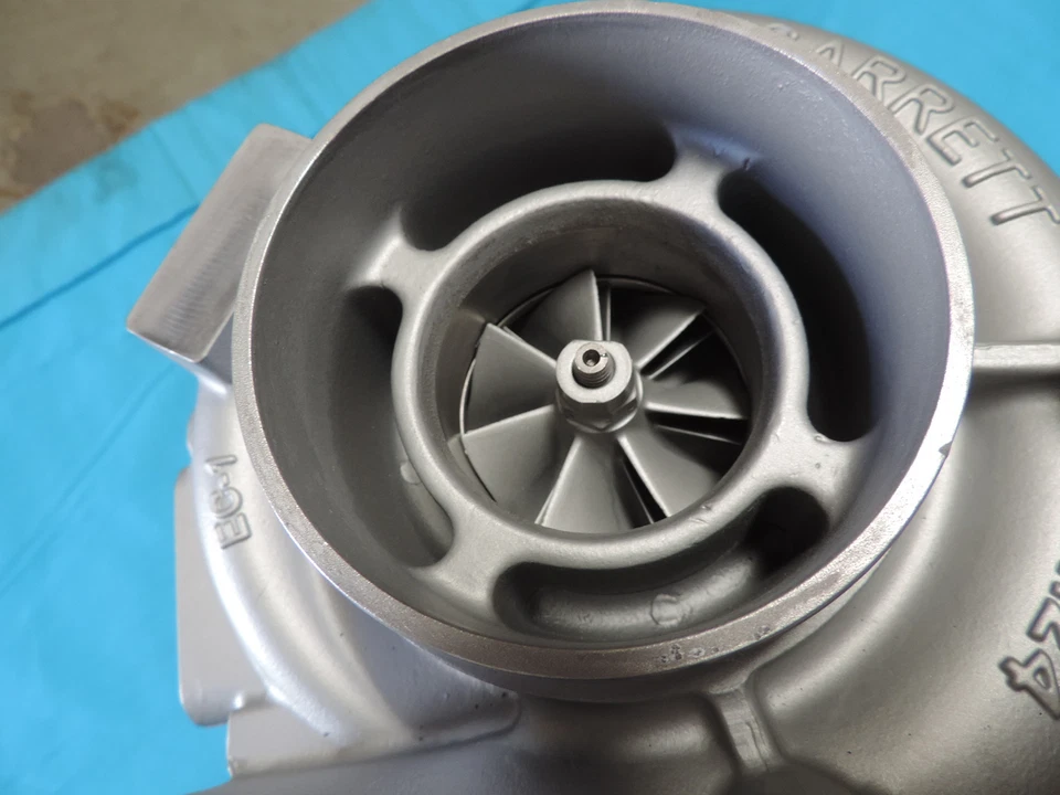 Turbocompresor Hino 268 Ranger UD Truck JO8E GT4082KLNV Garrett genuino OEM Foto 2 de 4
