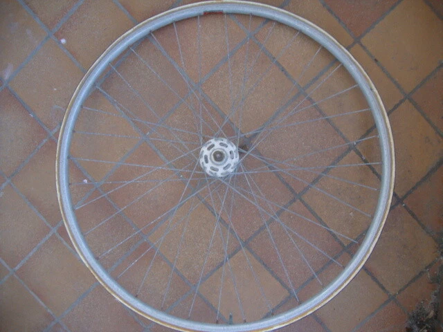 Mavic Cosmic Laufradsatz vintage (Gebraucht) in Zürich für CHF 200 - nur Abholung auf kaufen