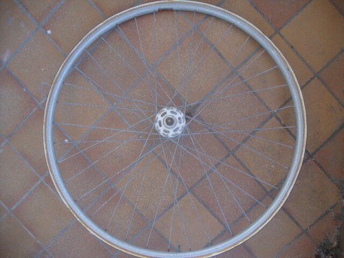 RUOTA ANTERIORE MAVIC 28\