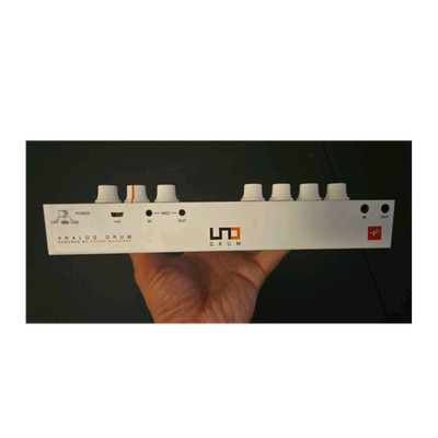 IK Multimedia UNO DRUM Analog/Digital Drum Machine, 16 Pads, Programmable