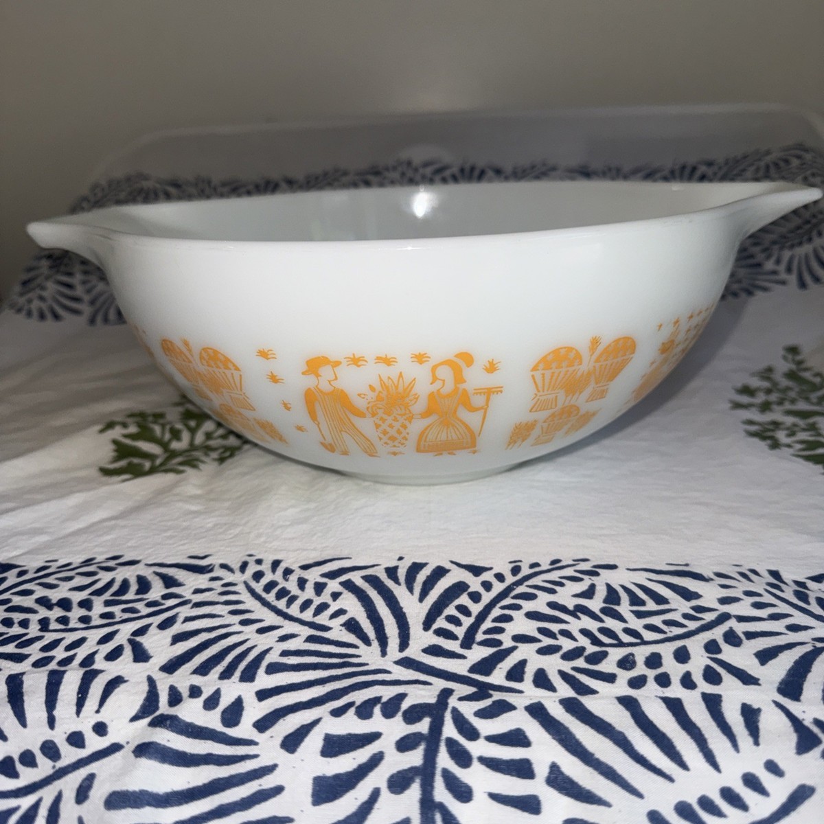 Rare 4 Quart/ #444 Pyrex Orange Pumpkin Amish Butterprint Mixing