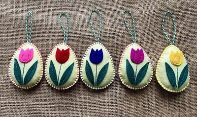 Osterei Tulpen Ornamente X 5. Handarbeit aus Filz. 