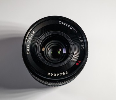 Contax Carl Zeiss Distagon T* 35mm F/2.8 MMJ MF Lens C/Y Mount