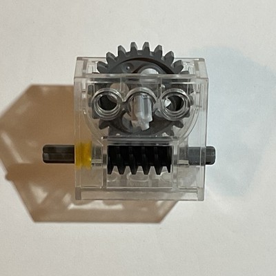 LEGO Technic Gear Box Assembly 2 x 4 x 3 1/3 with Gears Trans-Clear
