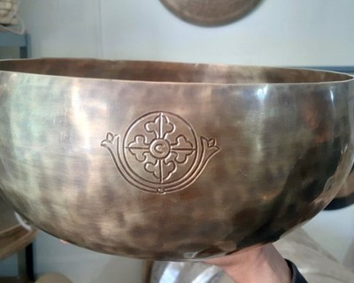 12'' Super Moon Bowl   Premium Full Moon Handmade Tibetan Singing Bowl