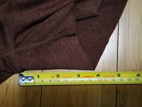 Vuori Boyfriend Performance Shorts Small Maroon Dream Knit Relaxed Yoga VW3007 - Picture 5 of 8