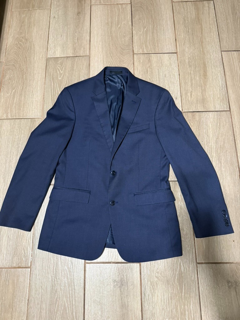 Picture 2 of 18