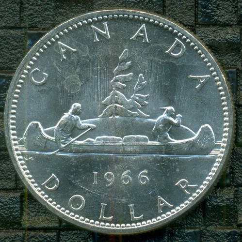 1966 Queen Elizabeth II Silver Dollar, Uncirculated, Original Lustre   R9