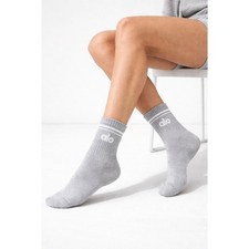 NWT Alo Yoga Half Crew Socks Gray White Unisex M Athleisure Retro Soft Girl
