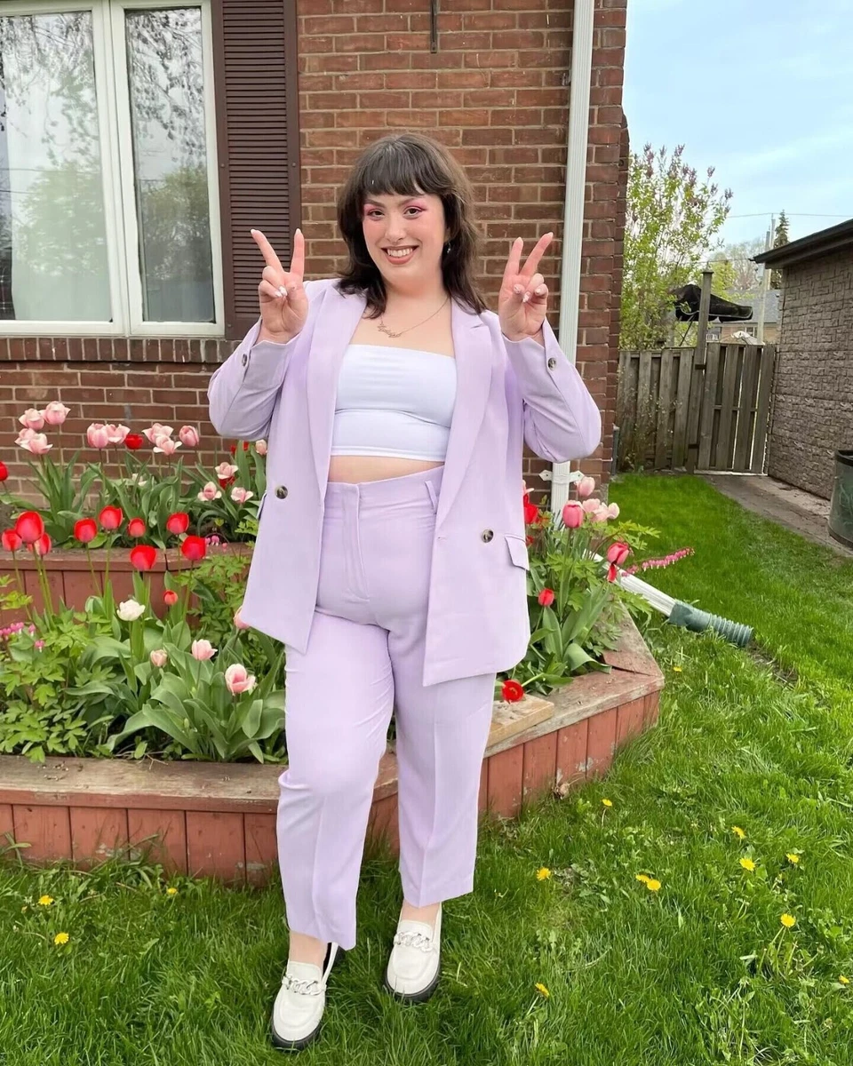 Lorraine Kelly's lilac pastel suit is exactly what you need for a spring  wedding | HELLO!