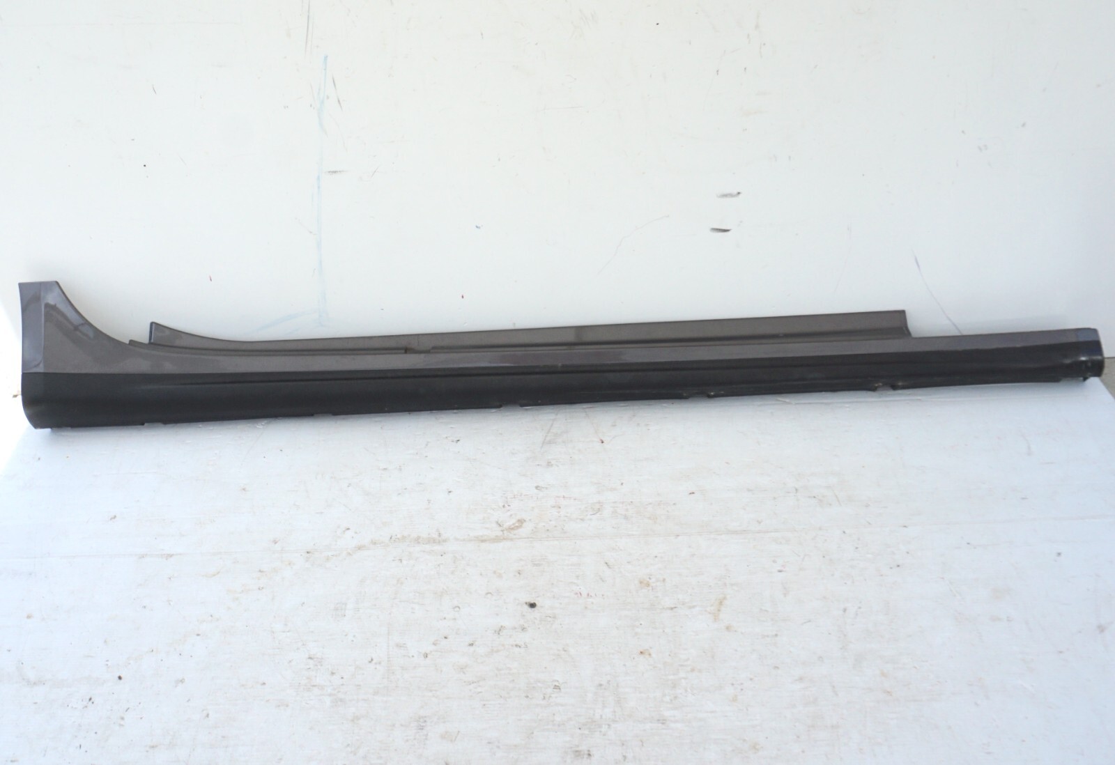 Maserati Ghibli 2014-2017 RIGHT Rocker molding