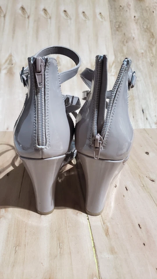 WORTHINGTON Women's Wedge Sandals Heels Ankle Strap Size 11 M Back Zipper - Image 3 of 4