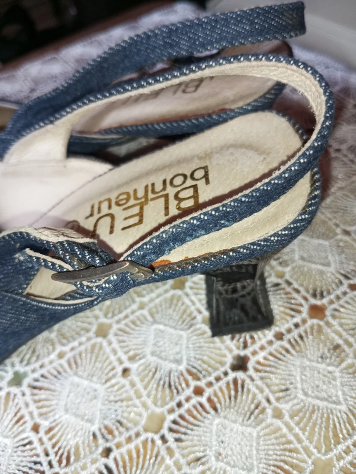 Chaussures femmes escarpin moyen talon ouvert boucle tissu jeans t 38 - Photo 3/4