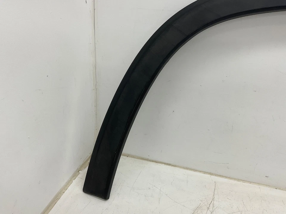 2018 2019 - 2023 Chevrolet Traverse Front Right Side Wheel Opening Molding OEM Foto 4 de 4