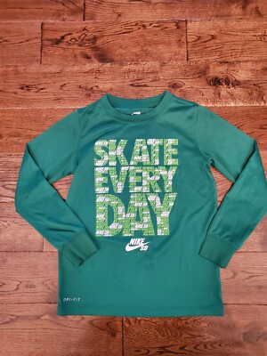 NIKE SB Skateboarding Green Dri-Fit Long Sleeve Shirt Youth Size