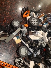 LEGO Legends of Chima 70223 Icebite's Claw Driller Parts And Various Other