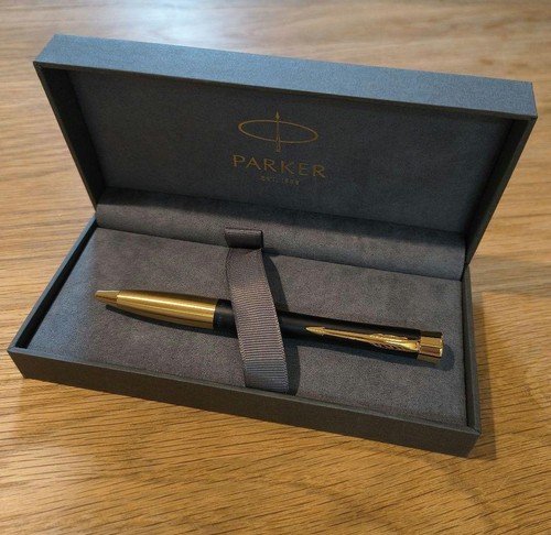 Parker Kugelschreiber mit Box Schwarz Gold Luxus