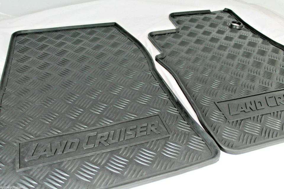 LANDCRUISER 70 SERIES FLOOR MATS FRONT RUBBER 2002-2007 NEW GENUINE ACCESSORY