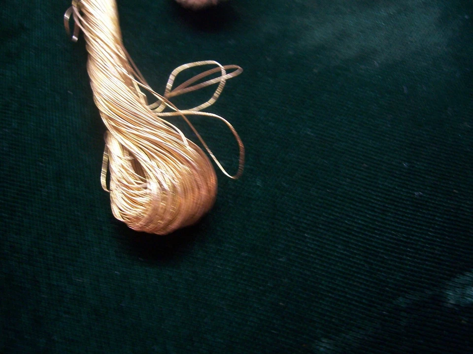 3 Skeins Of Metallic Silver & Gold Thread For Christmas Decoration Craft Tassels - Image 2 of 4