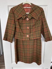 1960s Vintage Women  s Skirt Set