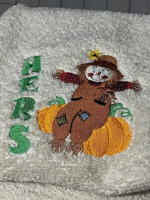 Juego de toallas de mano de baño His Hers Scarcrow Fall Foto 2 de 4