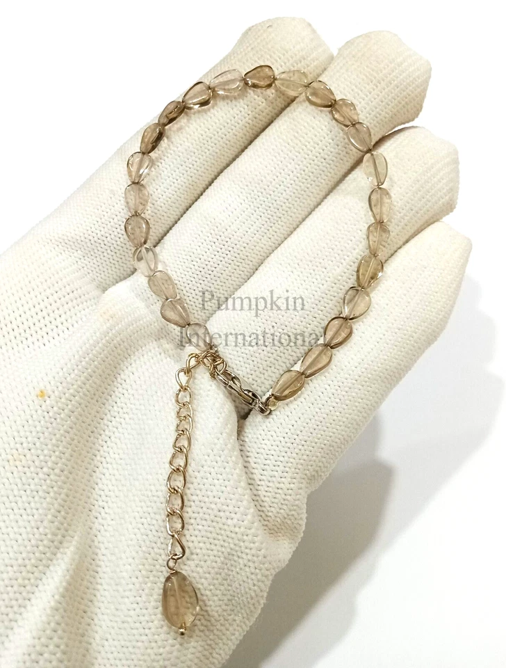 Pulsera para mujer de cuarzo ahumado natural con cuentas plateadas Foto 3 de 3