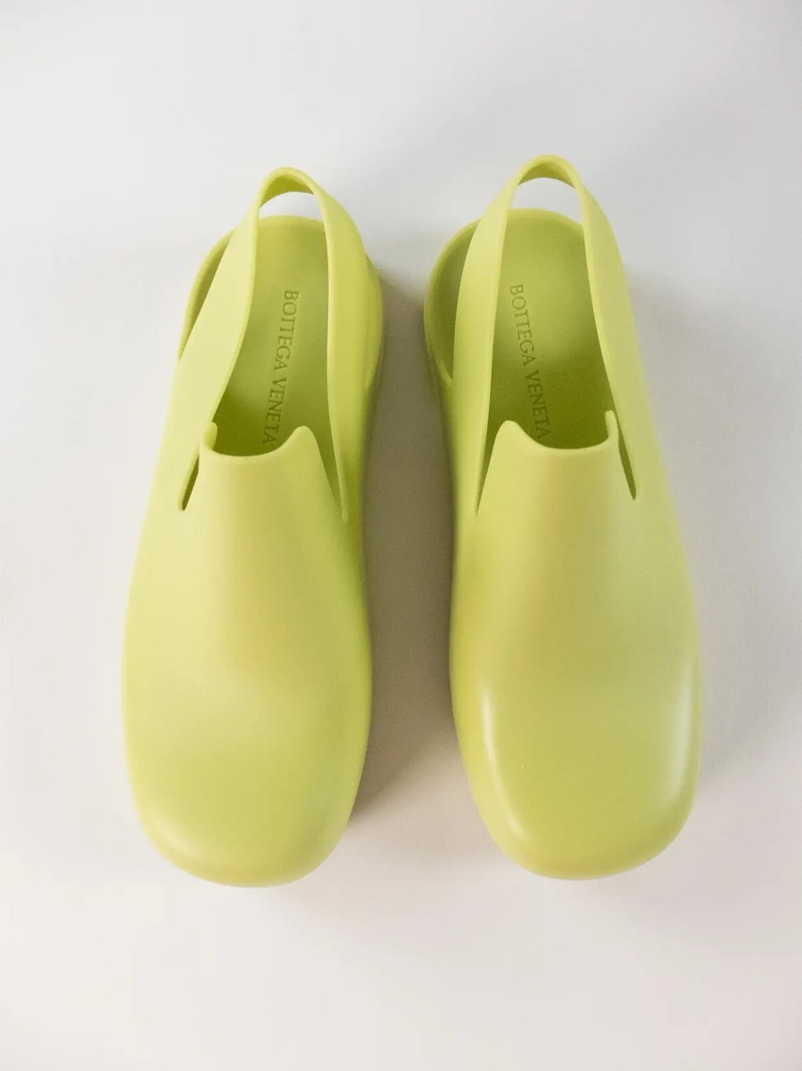 BOTTEGA VENETA Puddle kiwi green rubber slingback sandals