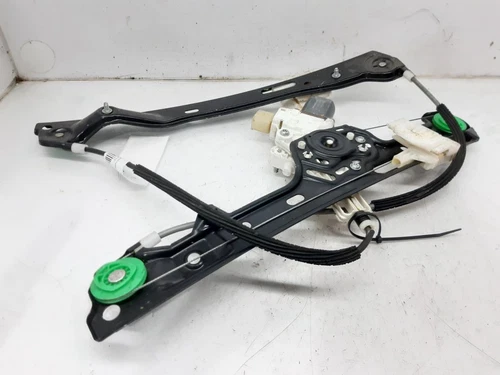 7067796S Elevalunas Delantero Derecho para BMW SERIE 1 BERLINA (E81/E87) 6317810 - Imagen 1 de 3