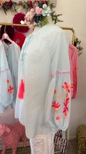 BLUSE Hemd Tunika Blumen Einheitsgrösse Hell...