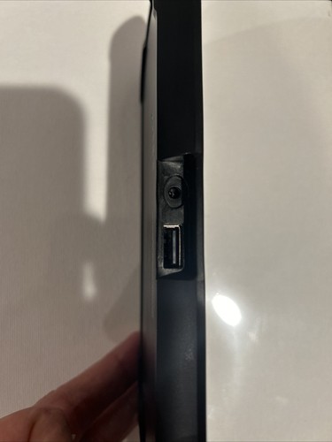 Mophie Dual Wireless Charging Pad iPhone Charge 2 Phones and a USB - Picture 3 of 6