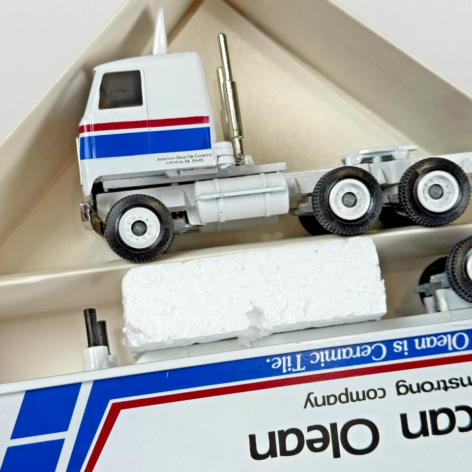 Winross 1:64 American Olean Armstrong Promo Vintage Tractor Trailer Truck Model - Image 4 of 4