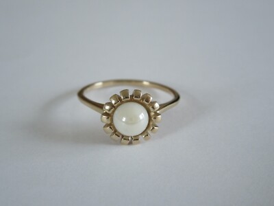 Avon goldfarbener Modeschmuck Ring mit Kunstperle 2,4 g/Gr.55