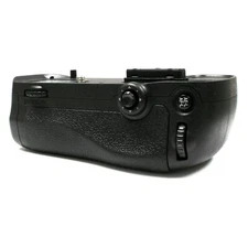 Wasabi Power Battery Grip for Nikon MB-D15 and Nikon D7100