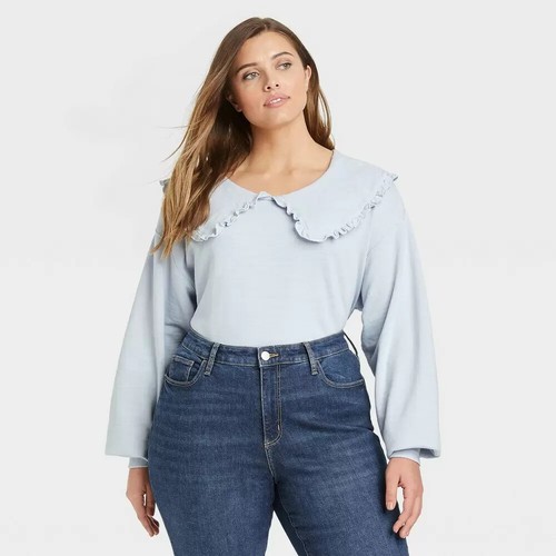 Universal Thread Women's Plus Size Cropped Fashion Sweatshirt - Light Blue 4X