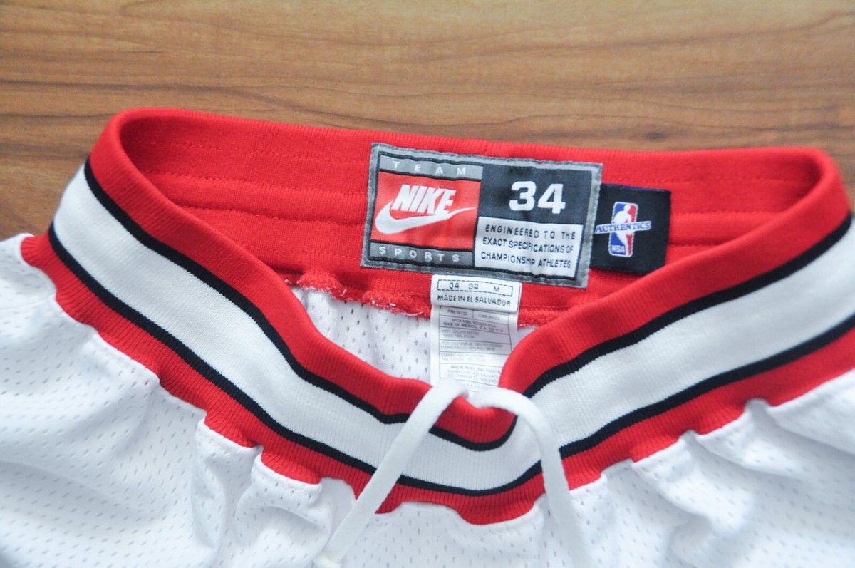 NIKE - NIKE NBA BULLS オーセンティックショーツ JORDAN Chicago Bulls Nike Shorts Authentic Red NBA White Tag Sewn