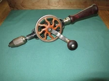 Vintage Millers Falls No. 2-B Eggbeater Hand Drill