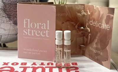 2 Floral Street Wonderland Peony Eau de Parfum (3 mL TOTAL ) Perfume Women V1Bz3